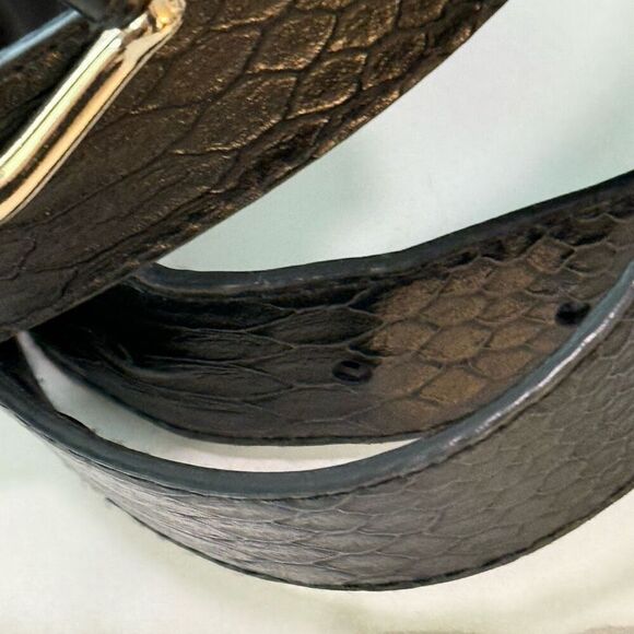 H&M women’s vinyl black snake print belt size small - Picture 2 of 5